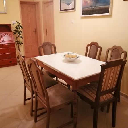 Vízaknai Apartmanház Székesfehérvár Esterno foto