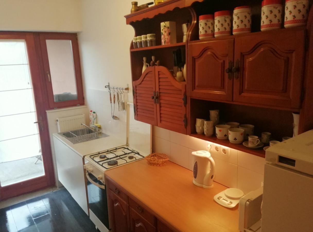 Vízaknai Apartmanház Székesfehérvár Esterno foto