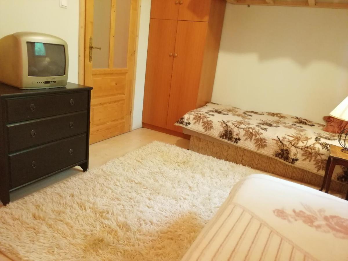 Vízaknai Apartmanház Székesfehérvár Esterno foto